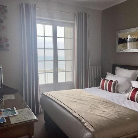 Hotel De La Pointe Du Grouin Канкал Екстериор снимка