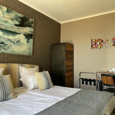 Hotel De La Pointe Du Grouin Канкал Екстериор снимка