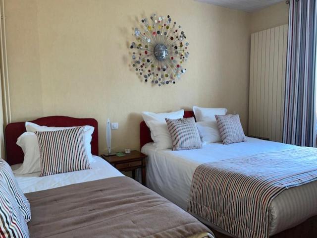 Hotel De La Pointe Du Grouin Канкал Екстериор снимка