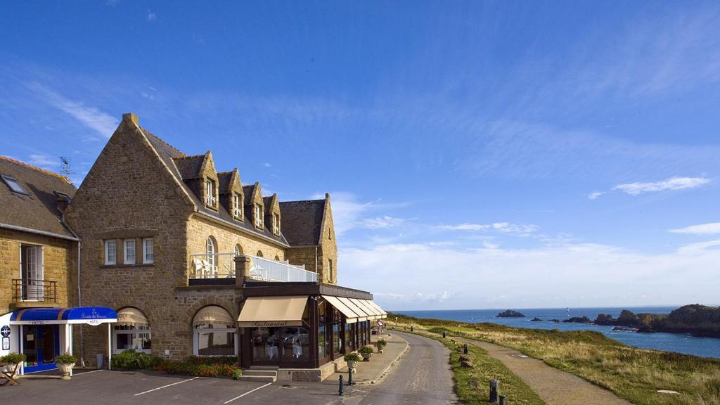 Hotel De La Pointe Du Grouin Канкал Екстериор снимка